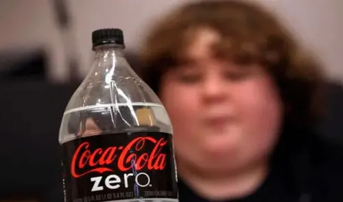 El sobrepeso entre los jóvenes de 5 a 19 años se disparó de 194 millones en 2000 a 391 millones en 2022. Foto: AFP