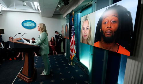 Decarlos Brown, un afroamericano de 34 años, es el sospechoso de asesinar a Iryna Zarutska. Foto: AFP