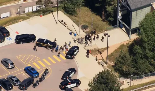 El tiroteo en una escuela de Denver dejó al menos tres personas heridas. Foto: NBC El tiroteo en una escuela de Denver dejó al menos tres personas heridas.