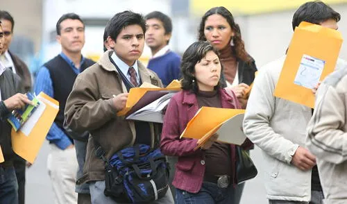 Disminuye sueldo de jóvenes practicantes profesionales en Perú. Foto: Difusión