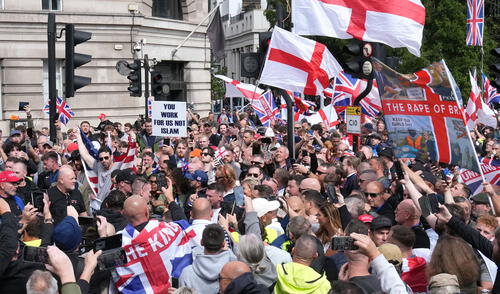 Varios personajes de extrema derecha, británicos y extranjeros, participaron en la marcha. Varios personajes de extrema derecha, británicos y extranjeros, participaron en la marcha. Foto: AFP