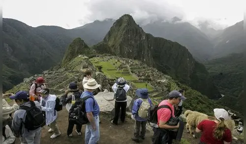 Miles de turistas visitan a Machupicchu. Foto: La República