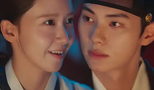 Yoon Ah y Lee Chae Min en el capítulo 9 de 'Bon appétit, majestad'. Yoon Ah y Lee Chae Min en el capítulo 9 de 'Bon appétit, majestad'.