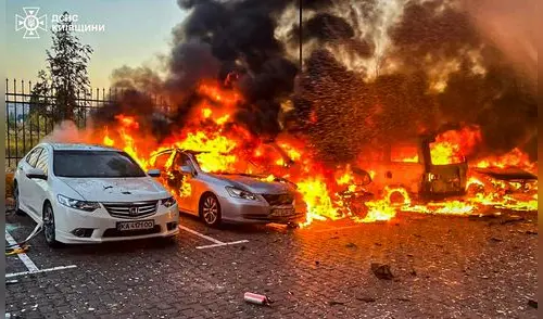 Los bombardeos alcanzaron las regiones de Dnipropetrovsk, Mykolaiv, Chernihiv, Zaporizhzhia, Poltava, Kyiv, Odesa, Sumy y Kharkiv. Foto: AFP. Rusia realiza ataque masivo de 580 drones contra Ucrania dejando al menos tres muertos y decenas de heridos