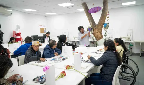 Los beneficiados con discapacidad estudian carreras que los ayudan a independizarse económicamente. Los beneficiados con discapacidad estudian carreras que los ayudan a independizarse económicamente.