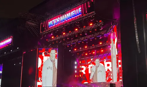 Víctor Manuelle fue parte de las estrellas salseras que deleitaron en el Nacional. Foto: Grecia Infante - La República.