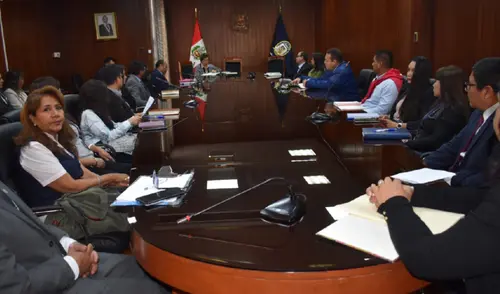 Durante la reunión se establecieron acciones para implementar el modelo de integridad en la corte. Fuente: Difusión.