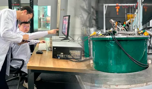 China desafía el campo magnético de la Tierra con la creación de un 'imán gigante'.