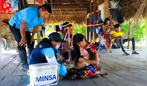 Víctor Zamora, exministro de Salud, exhorta al Minsa de tomar medidas rápidas para evitar más muertes de niños por tos ferina en Loreto. minsa