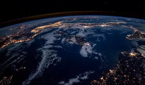 La Agencia Espacial Europea mapeó los cambios del campo magnético de la Tierra y la compiló en un sonido único.