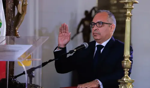 Cavero Solano entrará al ministerio de Justicia en reemplazo de Santiváñez, quien renunció para postular al Senado en 2026. Foto: Presidencia Juan Cavero Solano, Juan José Santiváñez