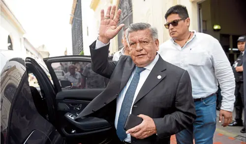 Fiscalía interviene oficinas del Gore La Libertad por presuntas irregularidades en programa Procompite de César Acuña Fiscalía interviene oficinas del Gore La Libertad por presuntas irregularidades en programa Procompite de César Acuña