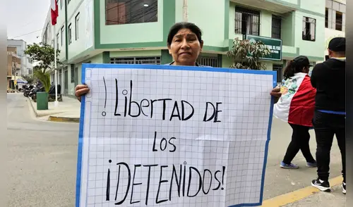 Defensoría confirmó la liberación de dos de los 17 detenidos. Foto: Silvana Quiñonez/ La República. Defensoría confirmó la liberación de dos de los 17 detenidos. Foto: Silvana Quiñonez/ La República.