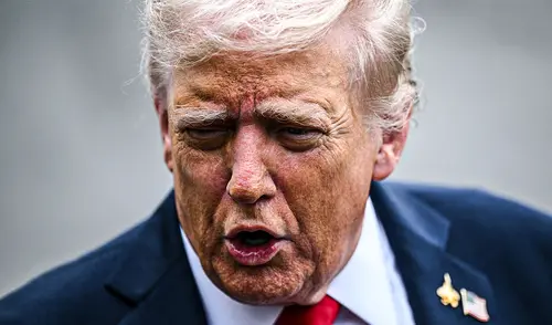 El mandatario estadounidense insistió en que Hamás debe actuar rápidamente para liberar a los rehenes. Foto: AFP. Trump advierte a Hamás que "no tolerará ningún retraso" en su plan para la liberación de los rehenes en Gaza