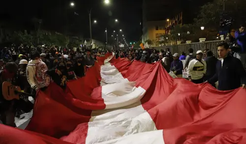 La manifestación se desarrolló de forma pacífica en las calles del centro de Lima. Foto: Sebastián Blanco Salazar / LR Generación Z