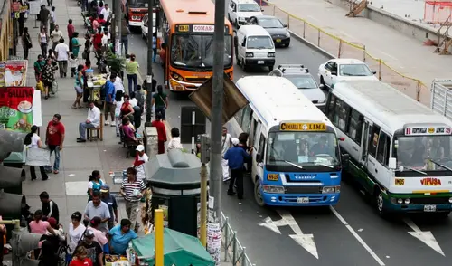 Transportistas en Lima y Callao suspenden labores el 6 de octubre como protesta ante el aumento de delincuencia, tras el asesinato de un chofer de Lipetsa. Transportistas en Lima y Callao suspenden labores el 6 de octubre como protesta ante el aumento de delincuencia, tras el asesinato de un chofer de Lipetsa.