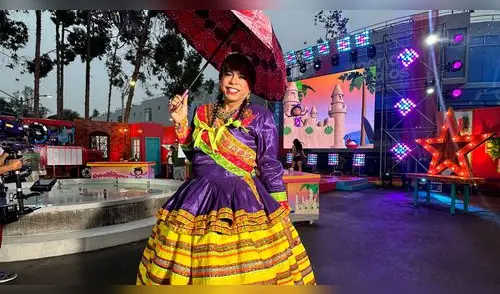 La Chola Chabuca es un personaje interpretado por Ernesto Pimentel.