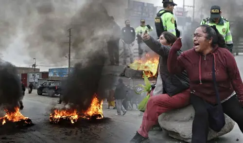La apatía del Gobierno de Dina Boluarte podría desatar un estallido social. Foto: composición LR La apatía del Gobierno de Dina Boluarte podría desatar un estallido social.