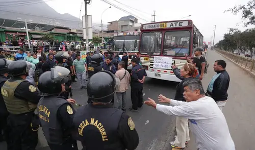 Congreso, paro de transportistas