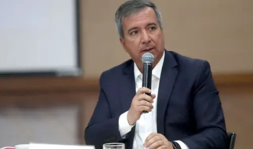 Ministro de Economía viajará a Estados Unidos a mediados de octubre