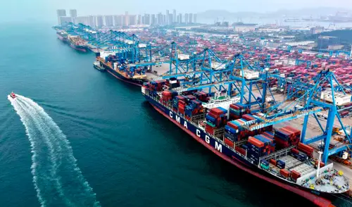 Puerto de Qingdao, en la provincia de Shandong, en China. Foto: AFP