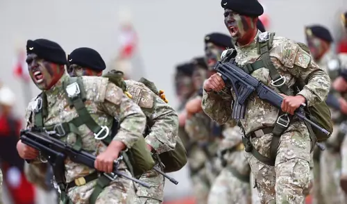 El Poder Ejecutivo del Perú oficializa el ascenso de 619 oficiales de la Marina de Guerra, la Fuerza Aérea y el Ejército, efectivo desde enero de 2026, según resoluciones del Ministerio de Defensa.