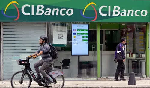 El gobierno de México autorizó el pago a las personas que tienen sus ahorros en CiBanco, tras la revocación de la licencia. Foto: AFP