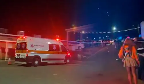 El tiroteo en la escuela Leland High School, al noroeste de Mississippi, ocurrió en la medianoche y cuatro heridos están graves. El tirotEl tiroteo en la escuela Leland High School, al noroeste de Mississippi, ocurrió en la medianoche y cuatro heridos están graves.eo en una escuela al noroeste de Mississippi ocurrió en la medianoche y cuatro heridos están graves.