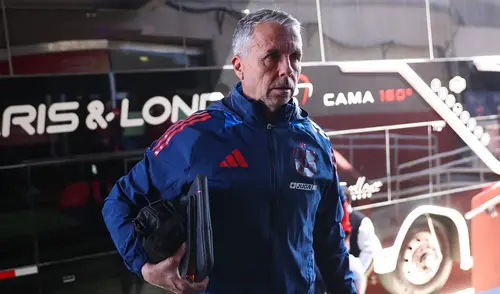 Gustavo Álvarez tiene contrato en el equipo azul hasta fines del 2026. Foto: U. de Chile Gustavo Álvarez tiene contrato en el equipo azul hasta fines del 2026. Foto: U. de Chile