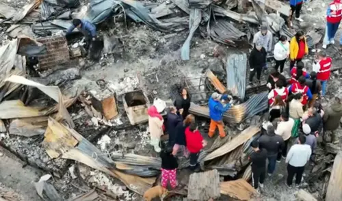 Escombros tras el incendio en SJM. Escombros tras el incendio en SJM.