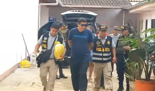 Policía detenido por sus compañeros en la región San Martín. Policía detenido por sus compañeros en la región San Martín.