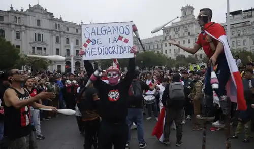 Colectivo confirmaron que la protesta continúa este 16 de octubre. Foto: La República marchas contra josé jeri