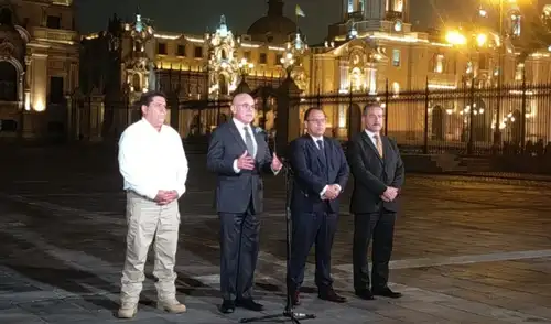Ernesto Álvarez anunció medida en conferencia de prensa | Foto: Thalía Gutiérrez / URPI-LR Gobierno de José Jerí anuncia que declararán en estado de emergencia a Lima Metropolitana