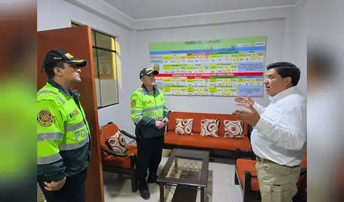 Ministro del Interior visita comisarías de Puente Piedra y Carabayllo. Foto: Mininter
