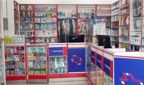 El país cuenta con 7.282 boticas y farmacias privadas autorizadas, de las cuales el 83% son negocios independientes. El país cuenta con 7.282 boticas y farmacias privadas autorizadas, de las cuales el 83% son negocios independientes.