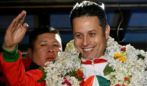 Edman Lara es el nuevo vicepresidente de Bolivia tras la victoria de Rodrigo Paz. Edman Lara es el nuevo vicepresidente de Bolivia tras la victoria de Rodrigo Paz.