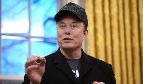 Elon Musk rechaza los retrasos y asegura que SpaceX 'avanza como un rayo' en comparación de otras empresas. Foto: AFP