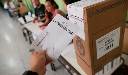 Las Elecciones Legislativas de Argentina 2025 se realizarán el domingo 26 de octubre. Las Elecciones Legislativas de Argentina 2025 se realizarán el domingo 26 de octubre.