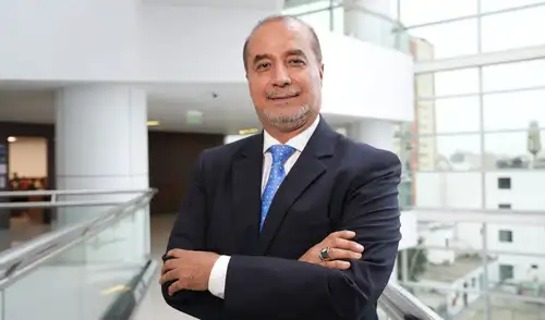 El exministro del Interior, José Luis Pérez Guadalupe, advierte sobre la fragmentación entre los poderes del Estado y duda sobre la efectividad del estado de emergencia en Lima y Callao.