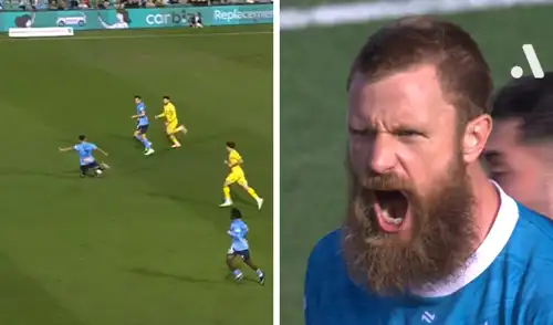 Piero Quispe ha sido titular en los dos partidos que disputó con Sydney. Foto: composición LR/difusión Piero Quispe dio notable pase para la victoria de Sydney por la liga de Australia