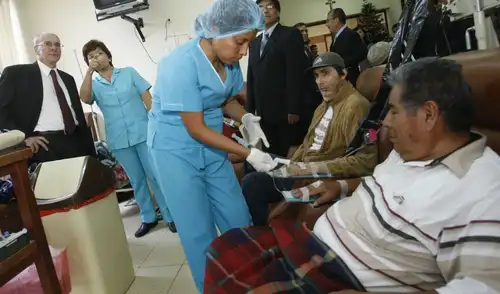 Pacientes con cáncer deen interrumpir tratamientos por falta de equipos, demoras en atención y carencia de fármacos Pacientes con cáncer deen interrumpir tratamientos por falta de equipos, demoras en atención y carencia de fármacos