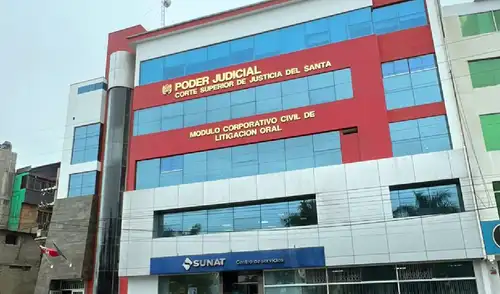 Según el magistrado, la suspensión se basa en el cumplimiento de la ley y jurisprudencia. Fuente: Difusión.