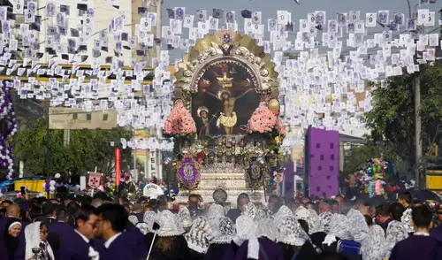 Señor de Los Milagros sale en su quinto recorrido este 28 de octubre