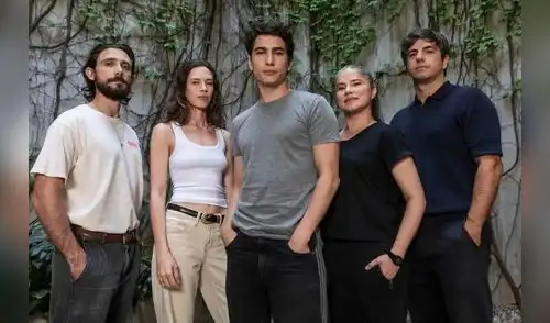 Elenco de la miniserie.