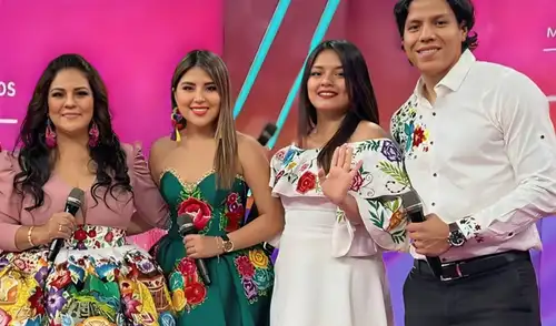 Dina Páucar junto a sus hijos Killay, Wayra y Alejandro.