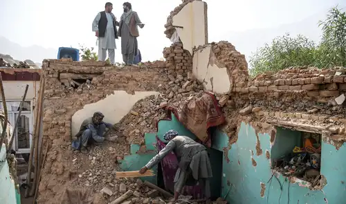 Un terremoto de magnitud 6,3 sacudió el norte de Afganistán cerca de Mazar-i-Sharif.