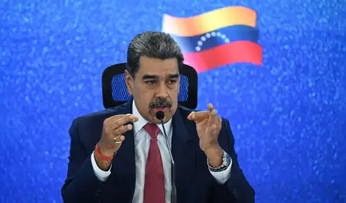 "Soy más famoso que Taylor Swift en Estados Unidos ahorita", bromeó el dictador venezolano. "Soy más famoso que Taylor Swift en Estados Unidos ahorita", bromeó el dictador venezolano. Foto: AFP