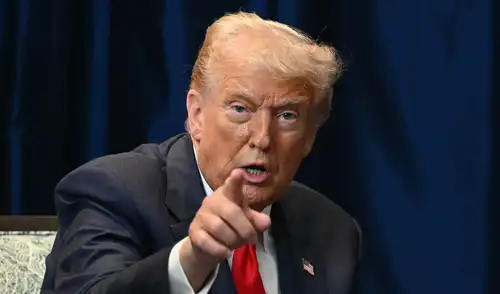 Trump promete un bono de US$2.000 para los estadounidenses financiado con los ingresos de los aranceles