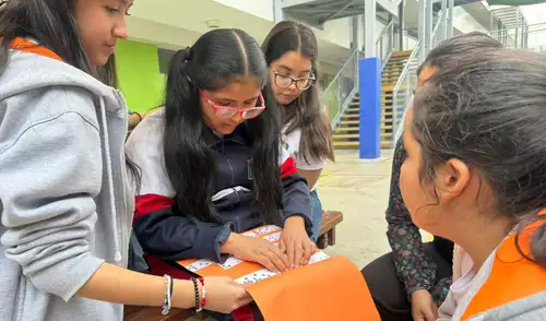 Más de 200.000 estudiantes rendirán ENLA 2025 del Minedu