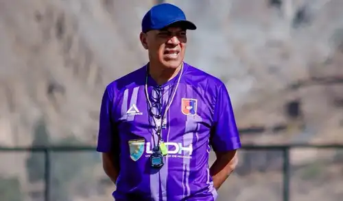 Roberto Mosquera habló sin filtro sobre los jugadores de Alianza Universidad. Foto: Lr/Diario Huánuco Roberto Mosquera habló sin filtro sobre los jugadores de Alianza Universidad.